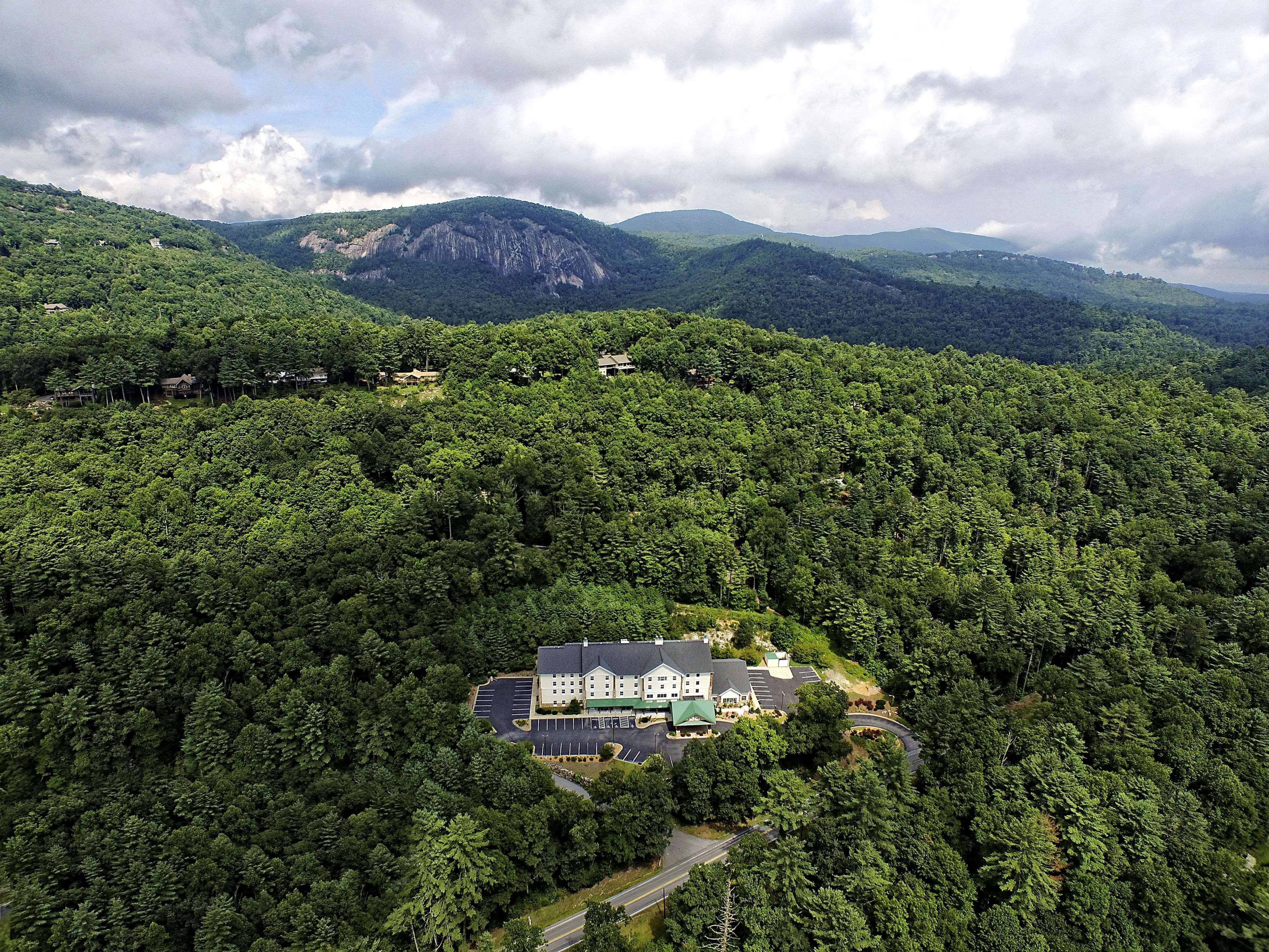Hampton Inn & Suites Cashiers - Sapphire Valley Exterior photo
